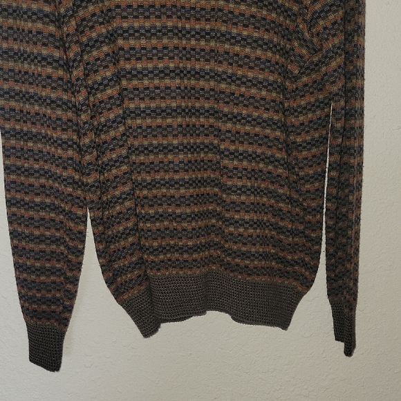Emme Uno Brown and Black Crewneck Sweater with Classic Fit Soft Texture - Picture 5 of 6